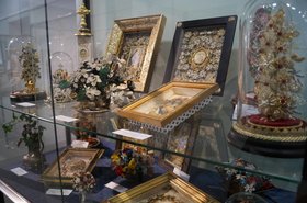 Vitrine Blumenstraeusse