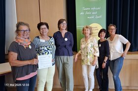 Kreistänze und Tanzleiterinnen in Ausbildung