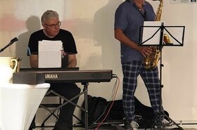 2 männliche Musiker