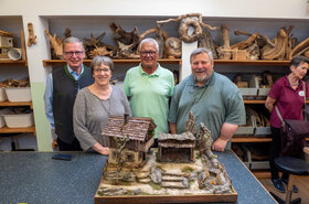  Linzer Krippenfreunde - Erfolgreicher Kurs-Besuch in der OÖ. Landeskrippenbauschule