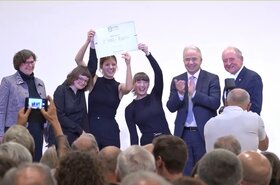 Siegerteam COFIE mit "Glaskäfig" (Wettbewerb ABPU)