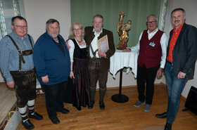 Silberne Ehrennadel für Horst Muhm