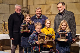 Krippenbau-Workshop der Linzer Krippenfreunde im Mariendom